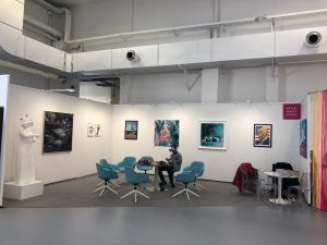 PER AZIENDE E ISTITUZIONI REALTà VIRTUALE E MISTA CON Oculus Quest 2 Realtà virtuale e realtà mista in azienda. Specializzati in produzione fotografie e video immersivi VR per aziende e istituzioni con applicazioni in realtà virtuale e aumentata per i device Oculus, Vive, Hololens, Samsung Vr, con tour virtuali per negozi,industria, hotel. www.visualpro360.it 4k – 6k – 8k / 2D & 3D 360° video production & post production | CGI video | special effects | real time chromakey | live stream | interactive videos | virtual tours. REALTÀ VIRTUALE IMMERSIVA, VR STORYTELLING NELLA PRODUZIONE DI VIDEO 360 E REALTÀ AUMENTATA. racconti digitali per dispositivi mobili e indossabili. La nostra proposta spazia da soluzioni per eventi, fiere, ambient show, corporate branding, direct marketing. noleggiare / affittare per brevi periodi visori di realtà virtuale e altri dispositivi indossabili, studiati per rendere accessibile la realtà virtuale al mainstream. tuo brand attraverso esperienze emozionali e virtual tour dinamici, realizzando fotografie e video a 360° in alta definizione per uso editoriale, commerciale o promozionale.