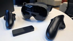 Arriva il visore VR Steam Frame e rende portatile la libreria Steam