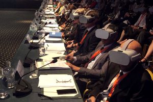 Fai vivere il tuo prodotto prima ancora di iniziare a venderlo. Realizziamo esperienze immersive in Realtà Virtuale per aziende che partecipano a fiere, eventi e incontri commerciali. Video a 360°, contenuti VR personalizzati e noleggio visori Meta Quest per stupire i buyer e aumentare il coinvolgimento durante le trattative.